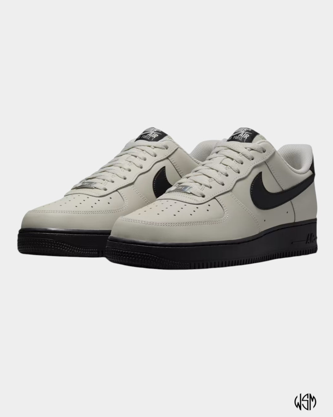 NIKE AIR FORCE 1'07