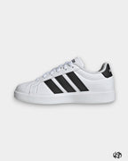 STREETTALK ADIDAS J
