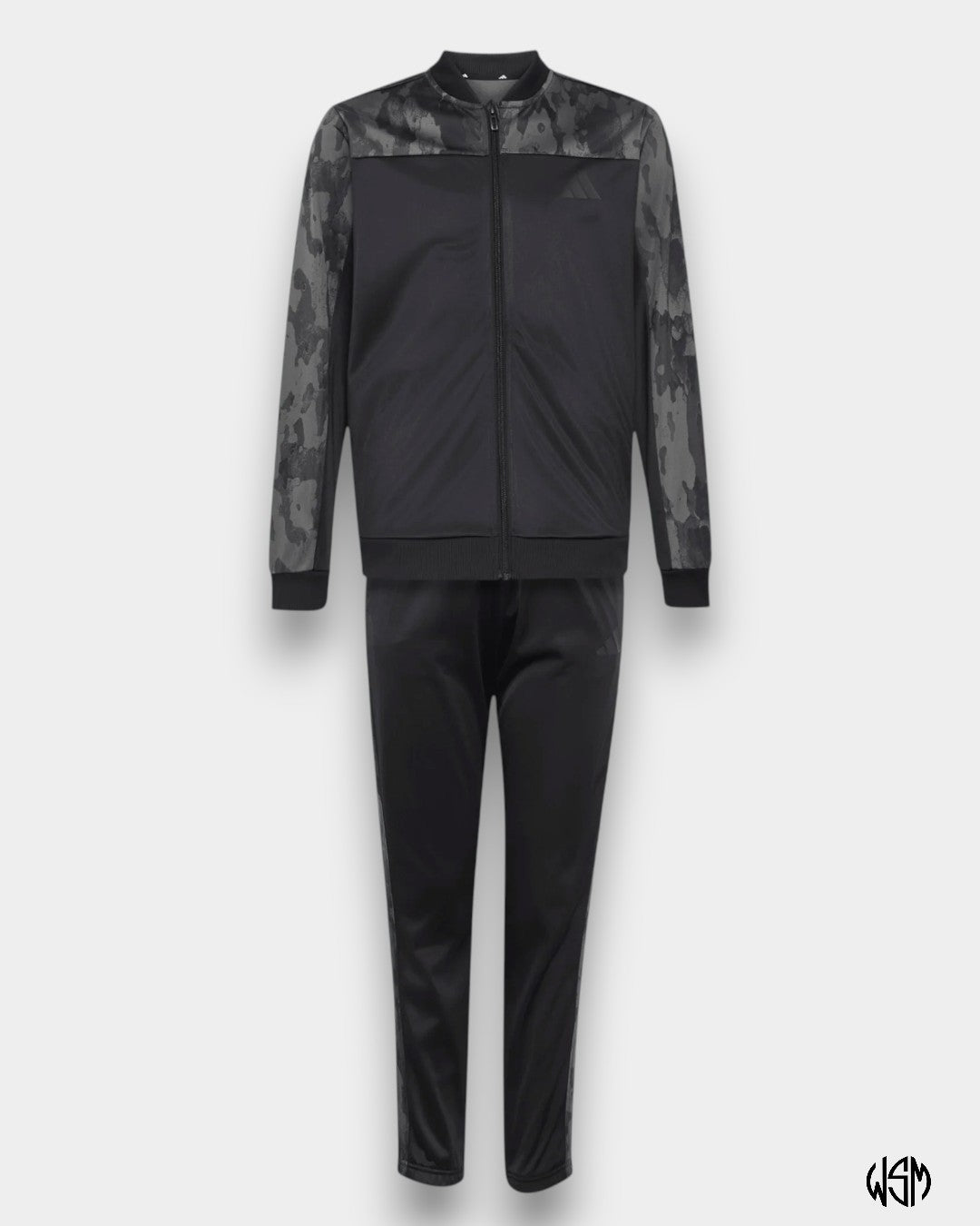 TUTA ADIDAS SEASONAL ESSENTIALS CAMO JR